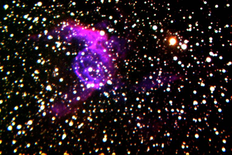 NGC2359_m5_35C_firgb.jpg (77938 bytes)